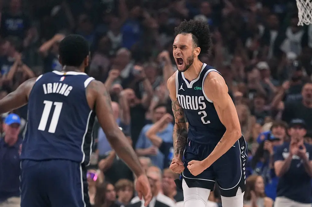 ▲NBA達拉斯獨行俠替補中鋒Dereck Lively II，現年年僅20歲，卻已成為陣中不可或缺的禁區戰力，他在西區冠軍賽上更是出手16次全進，命中率維持完美的100%。（圖／美聯社／達志影像）