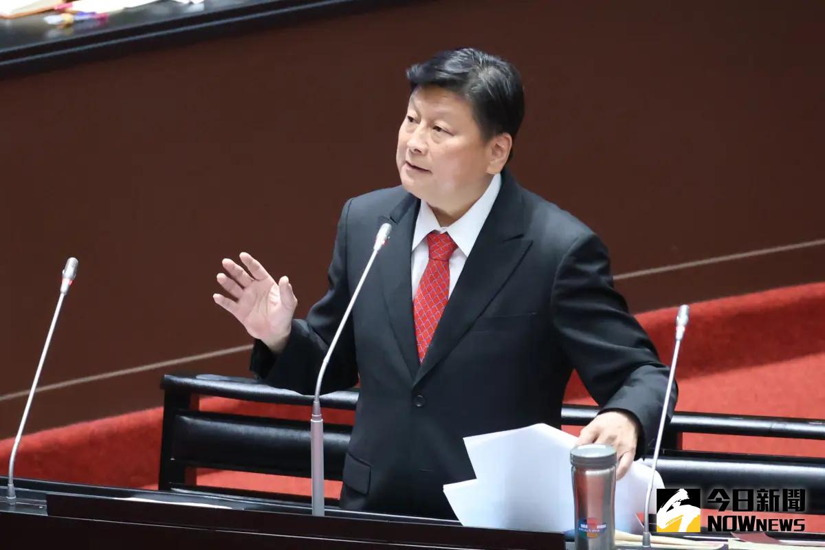 ▲國民黨立委傅崐萁提醒賴清德，兩岸同屬中華民國，目前不是兩個國家，請賴總統不要違背憲法。（圖／攝影中心）