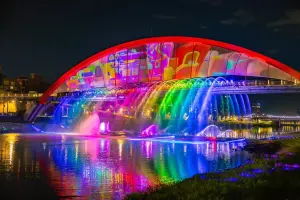 「2024台北水舞嘉年華」5月18日登場後,成功吸引人潮。(圖/北市觀傳局提供) ▲「2024台北水舞嘉年華」5月18日登場後,成功吸引人潮。(圖/北市觀傳局提供)