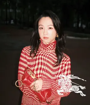 ▲湯唯先前也曾在社群上曬出自己跟其他南韓當紅藝人的合照,包含了秀智、朴寶劍、金秀賢等人,如今又跟孔劉合照,讓許多網友看了都羨慕不已。(圖/湯唯IG) ▲湯唯先前也曾在社群上曬出自己跟其他南韓當紅藝人的合照,包含了秀智、朴寶劍、金秀賢等人,如今又跟孔劉合照,讓許多網友看了都羨慕不已。(圖/湯唯IG)