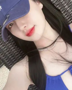 ▲▼一粒姊姊Joy釋出比基尼福利照,不吝展現好身材。(圖/9y9j IG) ▲▼一粒姊姊Joy釋出比基尼福利照,不吝展現好身材。(圖/9y9j IG)