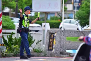 媽祖港橋連3天夜間管制封閉施工　高市交大請用路人及早改道
