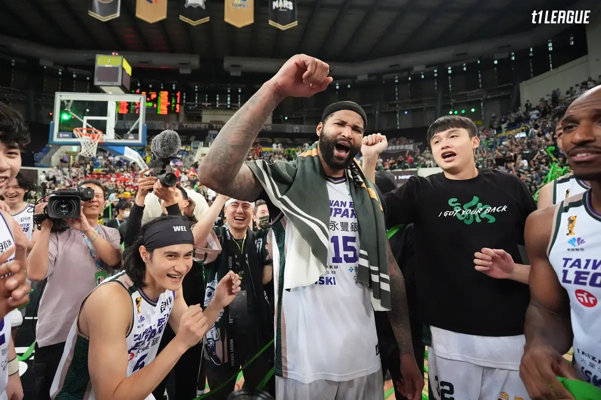 ▲台啤永豐雲豹以4：0擊敗臺北台新戰神奪得隊史首冠，球團也宣布與合作夥伴推出多重優惠活動，回饋給一路上支持台啤永豐雲豹的球迷朋友。（圖／T1聯盟提供）