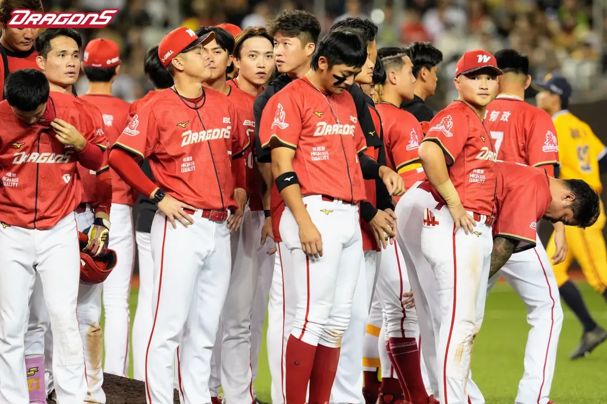 ▲味全龍近期吞下3連敗，戰績排在中職第5名，僅優於新球隊台鋼雄鷹，球團決定進行教練團異動，期望改善現況。（圖／味全龍提供）