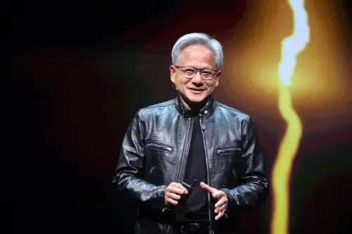黃仁勳今晚在台大演講,強調電腦產業已60年,而我們即將要見證下一個重要改變。(圖/記者陳明中攝) 黃仁勳今晚在台大演講,強調電腦產業已60年,而我們即將要見證下一個重要改變。(圖/記者陳明中攝)