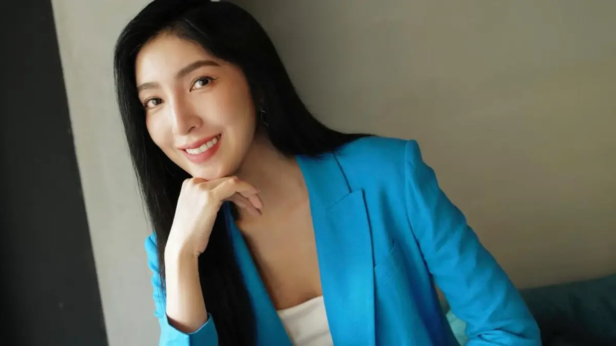 ▲楊謹華不時會與粉絲分享生活點滴，近日在社群網站PO出「靜脈血管爆掉」的特寫照，令粉絲十分憂心。（圖 / 楊謹華IG）