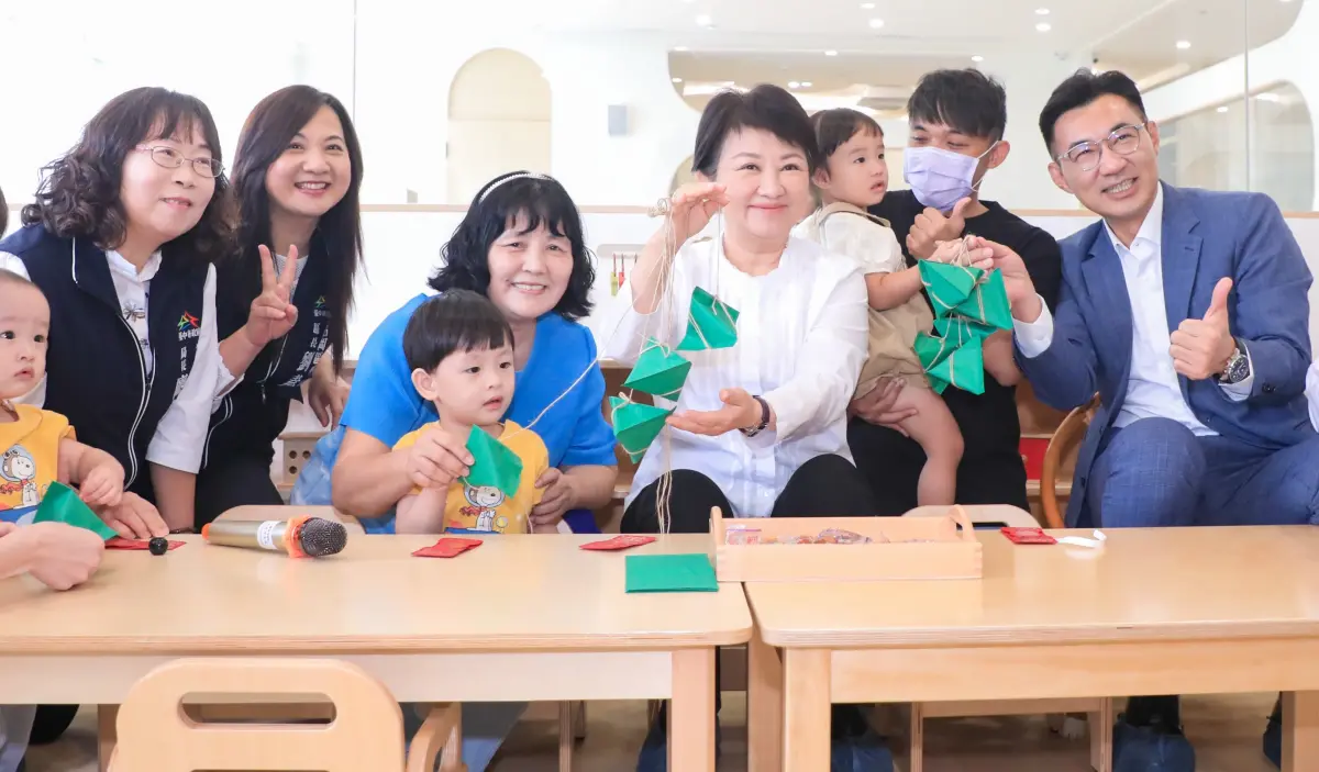 ▲盧秀燕與江啟臣出席台中市石岡托嬰中心開幕典禮。（圖／台中市政府提供，2024.06.03）