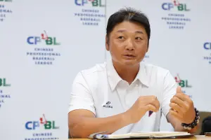▲12強棒球賽中華隊總教練曾豪駒表示，從開季到目前為止都有在觀察每位選手狀況，期盼最終能設定出最好的中華隊陣容。（圖／中職提供）