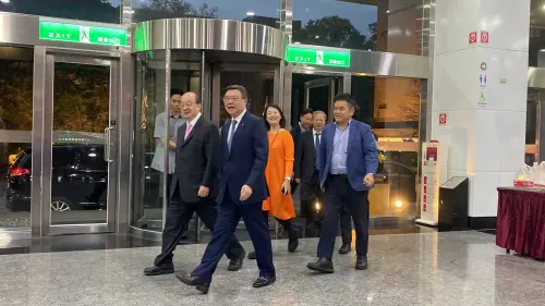 覆議案後拚經濟!行政院擬8月成立經濟發展委員會