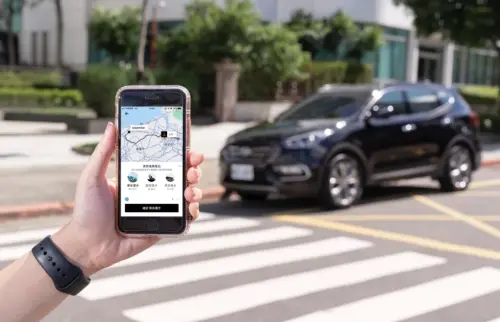 ▲除了擴大一般叫車服務，Uber也宣布，「尊榮優步」預計於第三季進一步拓展服務範圍。（示意圖/Uber）