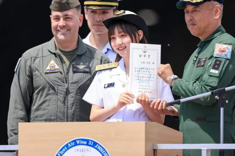 日本自衛隊「美女司令官」側拍爆紅！真實身份找到了：還是大學生