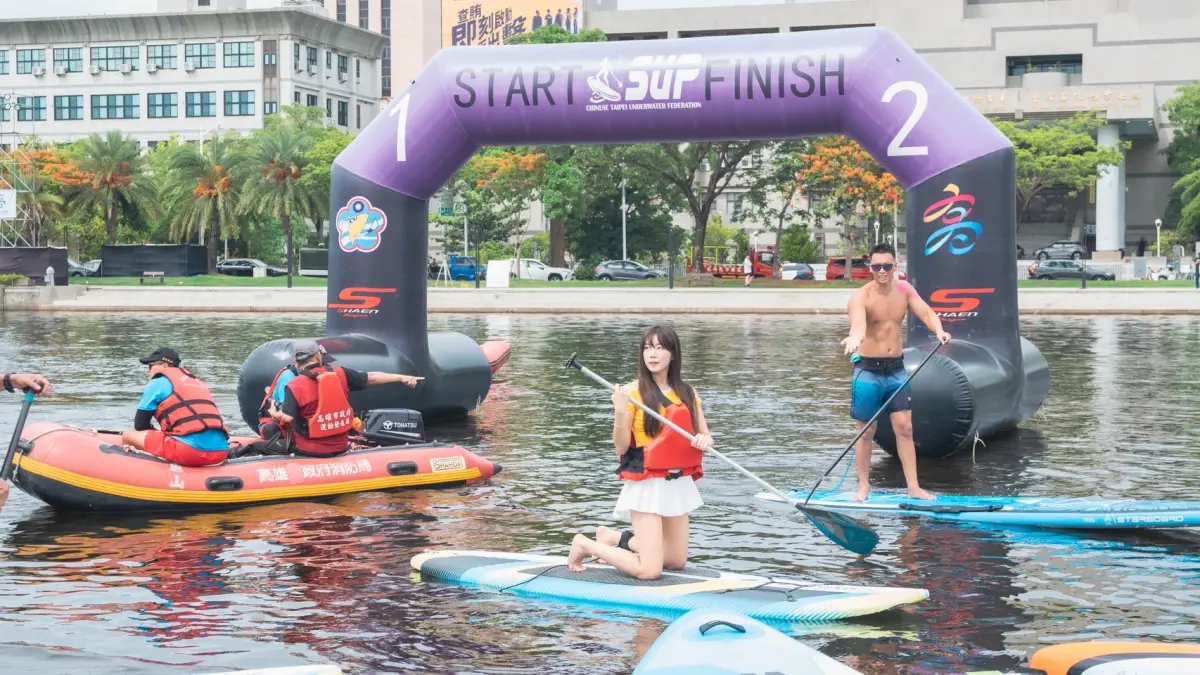 ▲高雄愛河端午國際龍舟嘉年華將於6月8日到10日盛大登場，除了彩賽事之外，還規劃了北中南啦啦隊應援、特色市集、氣墊遊具等精彩活動。（圖／高市府運發局提供）
