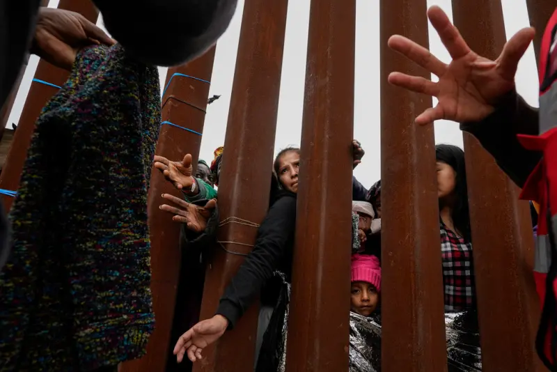 拜登移民庇護禁令上路　美墨邊境非法移民立減20%