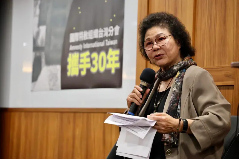 ▲監察院長陳菊日前得流感前往高醫就診,同時安排例行健檢,高醫今(27)日表示,經檢查在右側腎臟發現腫瘤進行手術,已於21日手術切除。(圖/翻攝陳菊臉書)