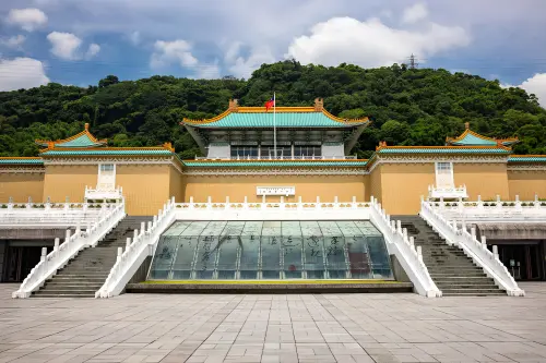 多個文化景點中,還包含國立故宮博物院,是文青必遊之地。(圖/台北市觀傳局提供) ▲在外雙溪的國立故宮博物院,於1965年成立,若追朔故宮歷史,最早應該算是從民國14年(西元1925年)10月10日故宮博物院於大陸北京成立開始。(圖/台北市觀傳局提供)