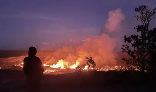 ▲菲律賓、印尼和夏威夷火山在近幾日都出現噴發現象。圖為夏威夷火山。（圖／翻攝自X）