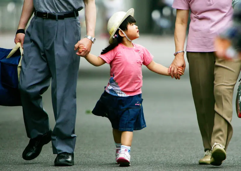 ▲日本出生人數在2023年再度創下新低紀錄，生育率連續八年下降。（圖／美聯社／達志影像）