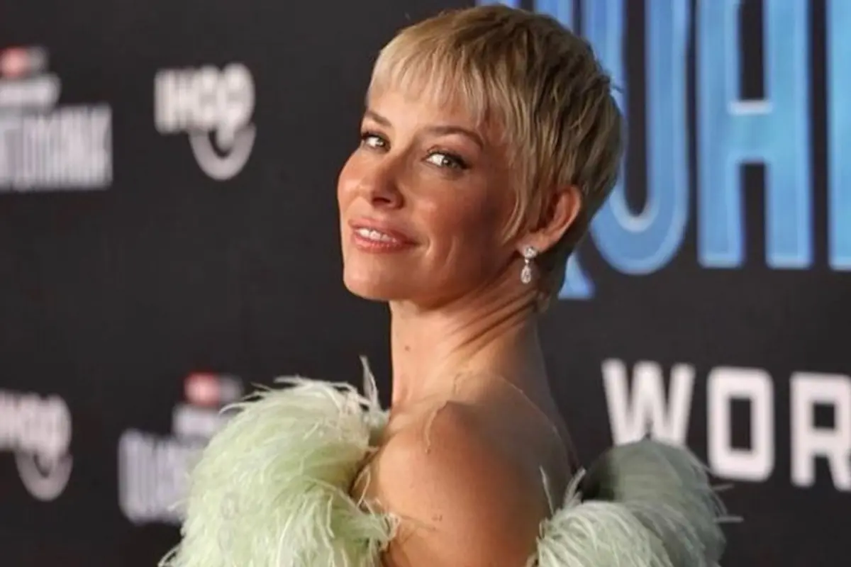 ▲「黃蜂女」伊凡潔琳莉莉近日曬出2006年的影片，宣布退出演藝圈，她決定要遠離名利皈依佛門。（圖／伊凡潔琳莉莉IG）