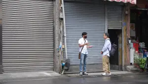 王瑞豐帶著記者前往高雄市鳳山區瑞竹路,當年洪姓婦人指控遭搶的案發地。 ▲王瑞豐帶著記者前往高雄市鳳山區瑞竹路,當年洪姓婦人指控遭搶的案發地。(圖/記者王郁勳攝)