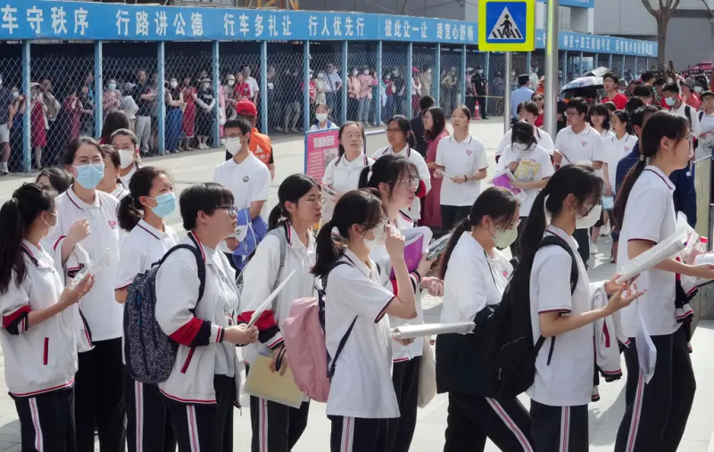中國高考人數創新高！明起多地考場首次啟用「AI監考」抓作弊