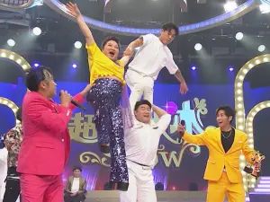 ▲白冰冰拼了「騰空飛一大圈」:拍謝我太重了!超驚人畫面曝光(圖/民視提供 ▲白冰冰拼了「騰空飛一大圈」:拍謝我太重了!超驚人畫面曝光(圖/民視提供
