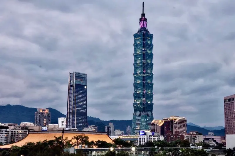 ▲「台北101 」是台灣指標性觀光景點，許多觀光客都會慕名前往。（圖／記者葉盛耀攝）