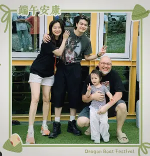 ▲趙小僑(右圖左1)靠在劉子銓(右圖左2)身旁,曬1家4口合照,典典寶寶(右圖左3)又長高了。(圖/翻攝自趙小僑IG) ▲趙小僑(左1)把握端午連假和家人出遊。(圖/翻攝自趙小僑IG)