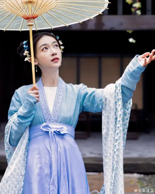 ▲吳謹言在新劇《墨雨雲間》中飾演「京城第一美女」。（圖／翻攝自吳謹言微博）