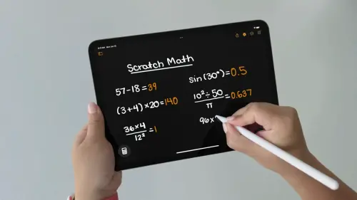 ▲iOS 18 加入「Math Notes」數學筆記，手寫數學公式，系統會辨識字跡同時提供解答，還可以為變數賦值，甚至插入圖表，功能相當強大。（圖／翻攝影片）