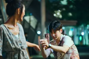 ▲《都市懼集》許瑋甯搭深夜計程車遭遇恐怖運將 林柏宏詭譎笑到你心裡發寒。(圖/CATCHPLAY+提供) ▲《都市懼集》許瑋甯搭深夜計程車遭遇恐怖運將 林柏宏詭譎笑到你心裡發寒。(圖/CATCHPLAY+提供)