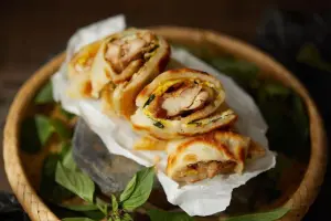 台北的文青早餐店「軟食力」,以南臺灣的軟式粉漿蛋餅為特色。(圖/翻攝軟食力臉書) ▲台北的文青早餐店「軟食力」,以南臺灣的軟式粉漿蛋餅為特色。(圖/翻攝軟食力臉書)