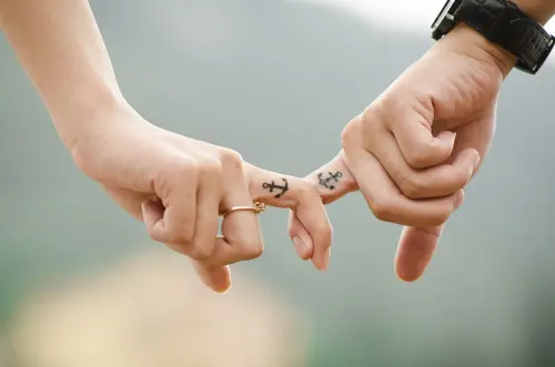 ▲韓國婚介平台針對韓國女性調查,詢問她們在挑選約會對象時,最重要的影響因素是什麼?結果年齡獲得59.2%受訪者選擇,是最重要的影響因素,而有32.1%的受訪者直言MBTI測驗結果並不重要。(示意圖/翻攝自Pixabay) ▲韓國婚介平台針對韓國女性調查,詢問她們在挑選約會對象時,最重要的影響因素是什麼?結果年齡獲得59.2%受訪者選擇,是最重要的影響因素,而有32.1%的受訪者直言MBTI測驗結果並不重要。(示意圖/翻攝自Pixabay)