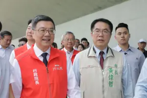 ▲黃偉哲表示,沙崙也有充足的用地,與綠能、資安等智慧科技的研發聚落,各種條件都有利AI生態發展。(圖/台南市政府提供) ▲黃偉哲表示,沙崙也有充足的用地,與綠能、資安等智慧科技的研發聚落,各種條件都有利AI生態發展。(圖/台南市政府提供)