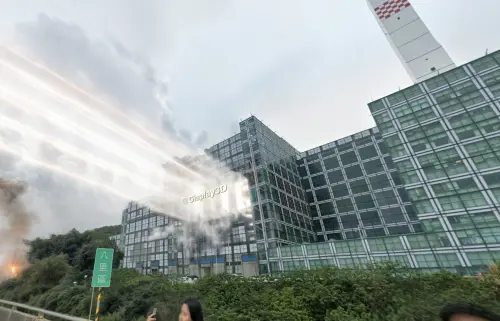 西濱公路驚見哥吉拉！對戰「八里垃圾焚化廠」　Google地圖畫面曝
