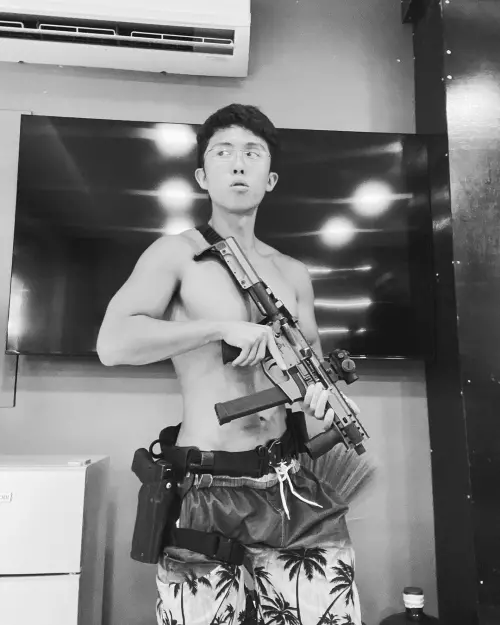 ▲孫安佐近日在研發冷冰器。(圖/孫安佐IG) ▲孫安佐近日在研發冷冰器。(圖/孫安佐IG)