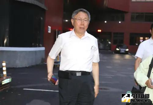 韓國瑜宴請柯文哲談什麼?港媒揭他「這舉動」太反常:水很深