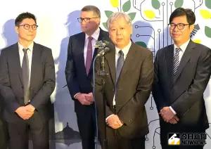 ▲台灣港務公司董事長李賢義(右2)致詞(圖/記者黃守作攝,2024.06.18) ▲台灣港務公司董事長李賢義(右2)致詞(圖/記者黃守作攝,2024.06.18)