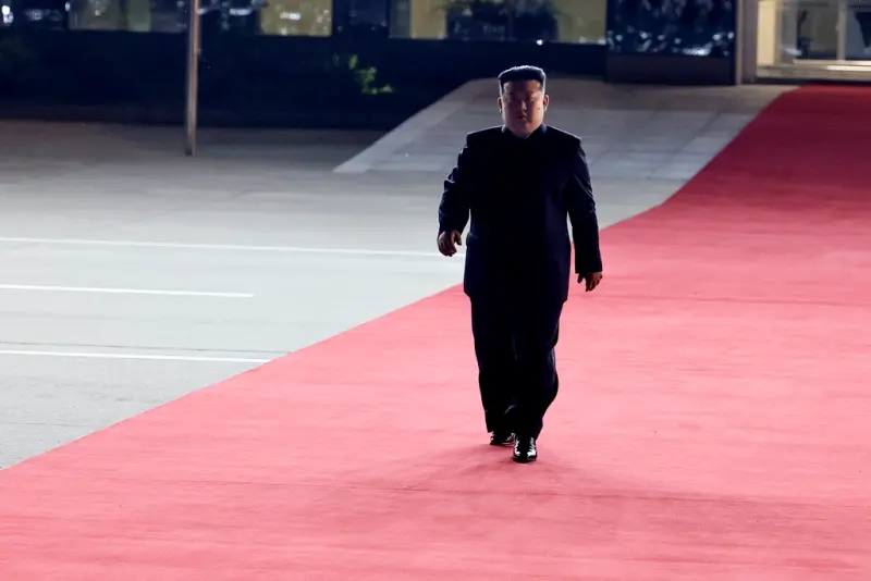 ▲北韓盛大歡迎俄羅斯總統蒲亭到來,北韓領導人金正恩徹夜未眠親自在機場迎接。(圖/美聯社/達志影像)