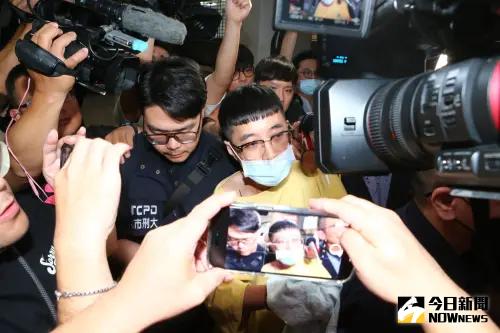 孫安佐朱姓經紀人抵達北檢。(圖/NOWnews攝影中心) ▲孫安佐朱姓經紀人抵達北檢。(圖/NOWnews攝影中心)