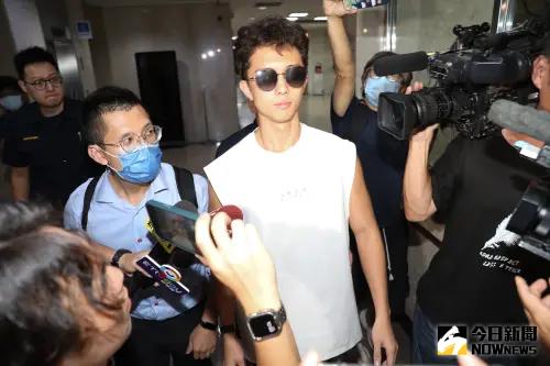 ▲孫安佐持瓦斯火槍被移送北檢,孫鵬為了救子,找來王牌律師團,陣容曝光。(圖/NOWnews攝影中心) ▲孫安佐持瓦斯火槍被移送北檢,孫鵬為了救子,找來王牌律師團,陣容曝光。(圖/NOWnews攝影中心)