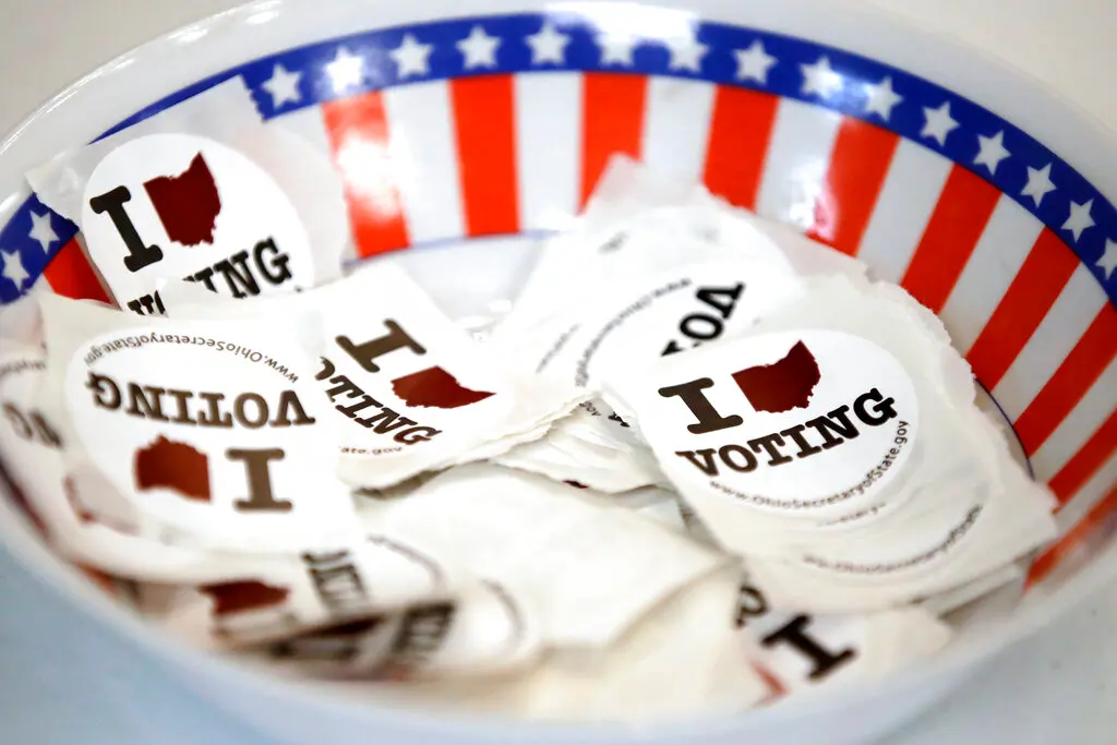 ▲美國總統拜登退出選舉，支持副總統賀錦麗，但依民主黨規定，拜登初選贏得的黨代表票不會直接轉給賀錦麗。示意圖。（圖／美聯社／達志影像）