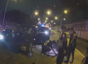 ▲張男遭員警當場逮捕後,全案不僅依公共危險、商業會計法通緝送辦外,張男還慘吃20.6萬罰鍰。(圖/記者郭凱杰翻攝) ▲張男遭員警當場逮捕後,全案不僅依公共危險、商業會計法通緝送辦外,張男還慘吃20.6萬罰鍰。(圖/記者郭凱杰翻攝)