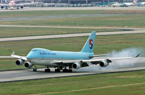 大韓航空客機在濟州機場拋錨！航班一度全面中斷　空運大亂
