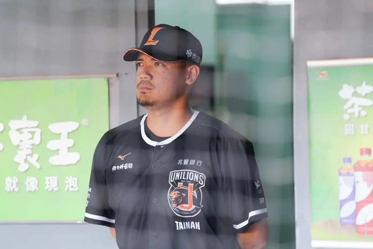 ▲陳韻文為2014年統一獅第一指名選手，如今已10年之久。「從進來到現在我沒想過我會當救援投手，甚至拿到這個救援次數。」對陳韻文而言，150次救援成功算是達到小里程，證明自身努力沒有白費，也謝謝教練團給予機會創新猷。（圖／獅隊提供）