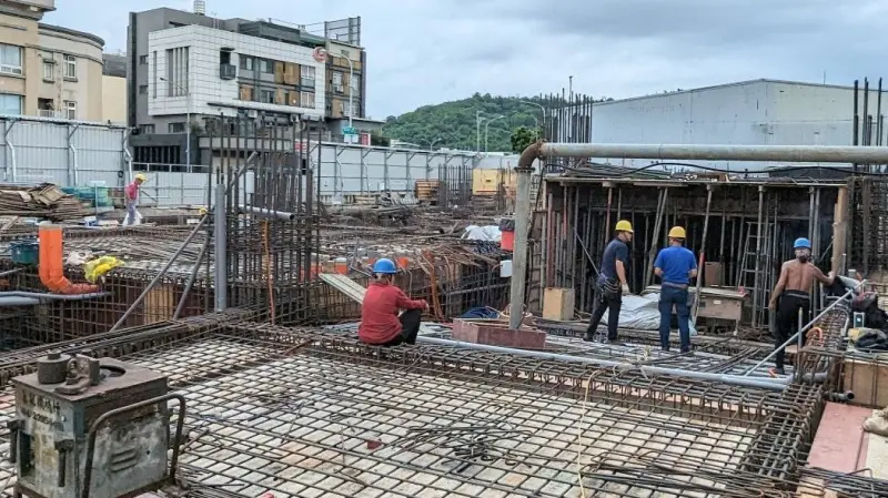 ▲台中市針對營造業、物流業等戶外高溫作業單位提高檢查強度。（圖／台中市政府提供，2024.06.25）