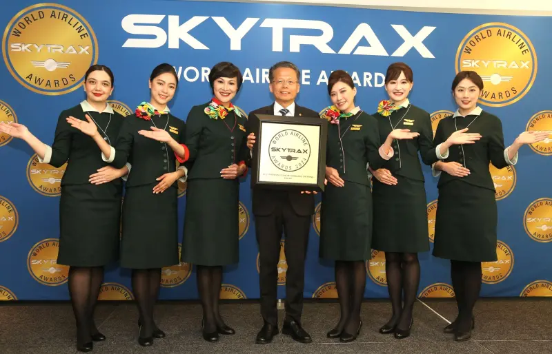 ▲長榮航獲SKYTRAX肯定，奪下全球最佳航空第8名。（圖／長榮航空提供）
