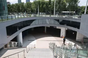 ▲台北大巨蛋體育館有多達10處公共藝術裝置。（圖／記者葉政勳攝）