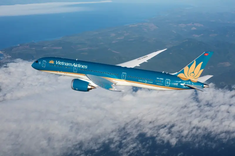 ▲今根據彭博、路透報導指出越南航空（Vietnam Airlines）面臨財務困難，將於七月陷入破產危機。越南航空台北分公司總經理特助澄清，已與越南總公司確認：「目前國內外航班一切正常，財務也沒有問題」。（圖／翻攝自Vietnam Airlines FB）