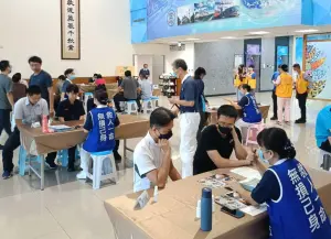 ▲台電公司大林發電廠舉辦造血幹細胞捐贈驗血建檔活動。(圖/台電大林發電廠提供) ▲台電公司大林發電廠舉辦造血幹細胞捐贈驗血建檔活動。(圖/台電大林發電廠提供)