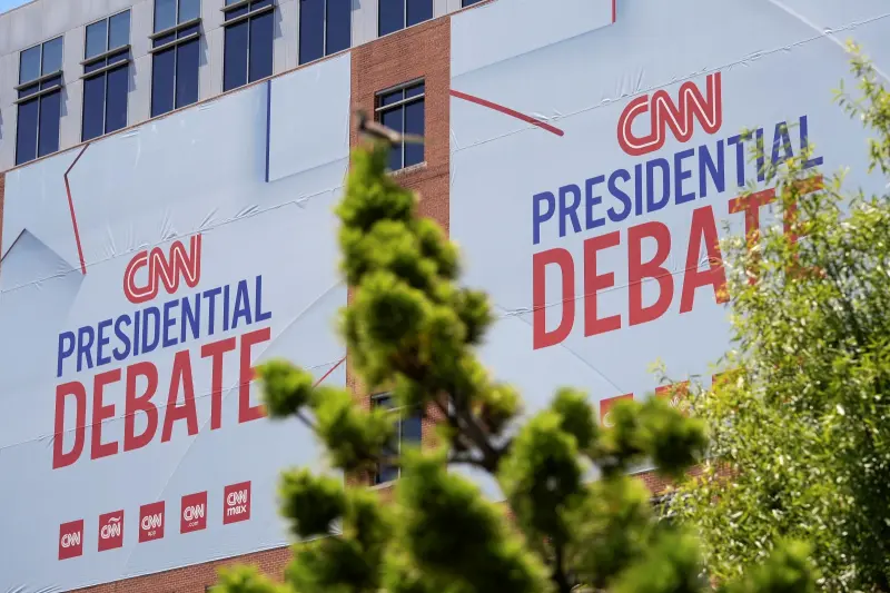 ▲2024美國總統大選首場電視辯論，將於台灣時間今（28日）上午9點舉行，地點選在CNN位於喬治亞州亞特蘭大總部的攝影棚。（圖／美聯社／達志影像）